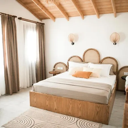Molo Hotel *