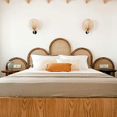 Molo Hotel *